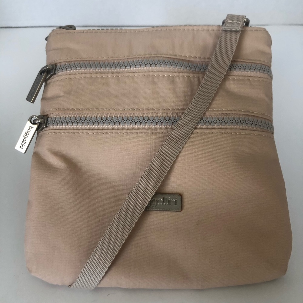 Baggallini crossbody bag